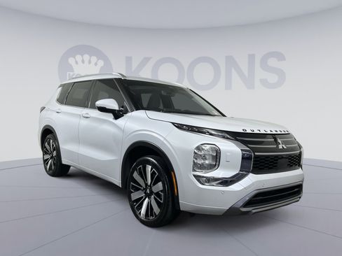 Used 2025 Mitsubishi Outlander SEL image 10