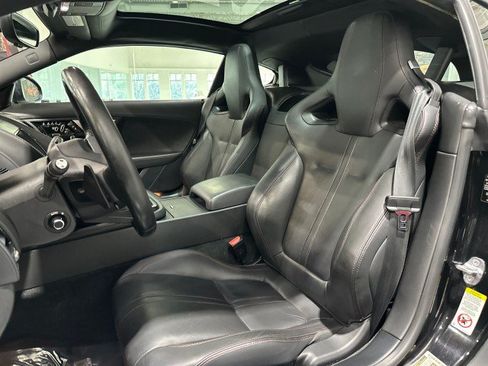 Used 2017 Jaguar F-TYPE S RWD image 5