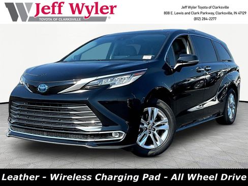 Used 2022 Toyota Sienna Limited AWD/4WD image 1
