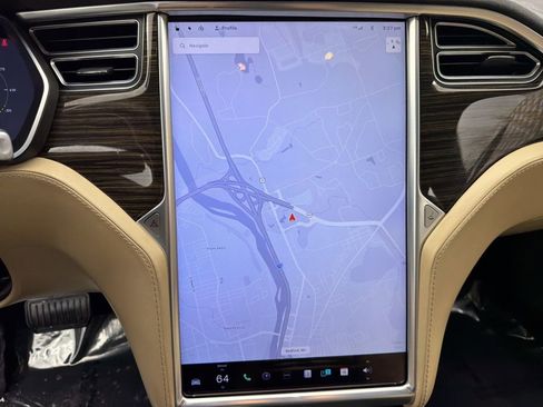 Used 2015 Tesla Model S 85D image 15