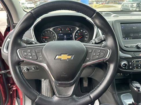 Used 2021 Chevrolet Equinox LT image 12