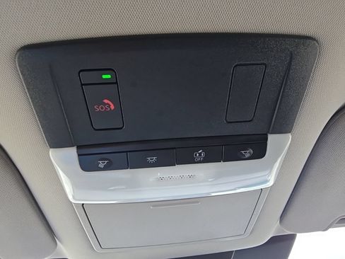 Used 2025 Nissan Pathfinder SL AWD/4WD image 30