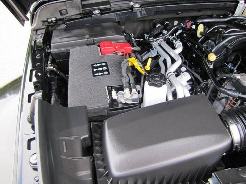 Used 2023 Jeep Gladiator Sport AWD/4WD image 35