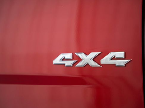 Used 2018 RAM 2500 Big Horn w/ Harvest Edition image 23