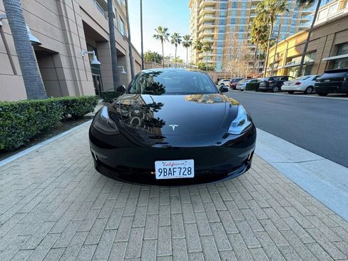 Used 2023 Tesla Model 3 Standard Range image 2