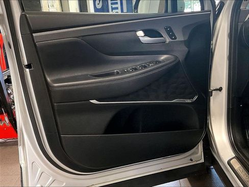 Used 2019 Hyundai Santa Fe AWD image 9