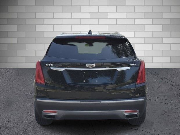 Used 2021 Cadillac XT5 Premium Luxury w/ LPO, Premium Carpet Package FWD image 5