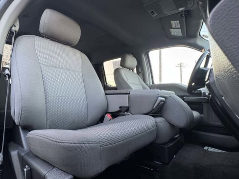 Used 2018 Ford F150 XLT w/ Equipment Group 302A Luxury image 29