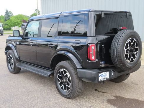 Used 2025 Ford Bronco Outer Banks AWD/4WD image 9