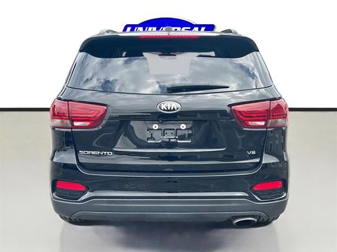 Used 2020 Kia Sorento S image 6