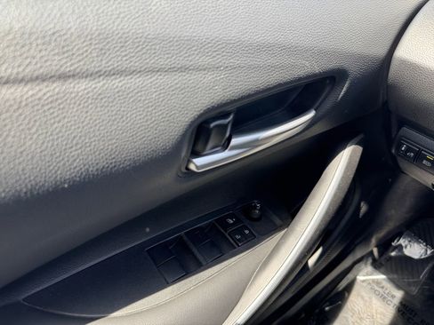 Certified 2024 Toyota Corolla SE FWD image 11