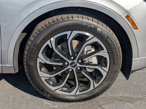 New 2026 Lincoln Nautilus Reserve AWD/4WD image 11