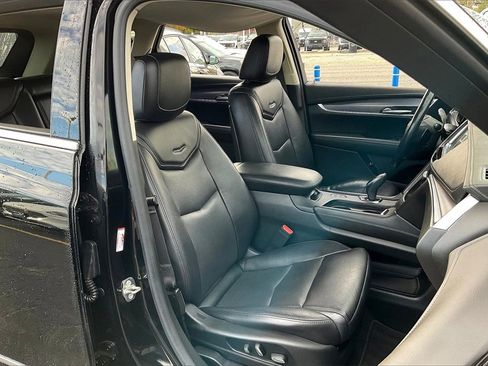 Used 2018 Cadillac XT5 Premium Luxury image 6