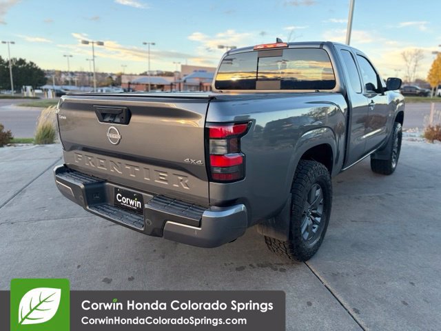 Used 2025 Nissan Frontier SV AWD/4WD image 7