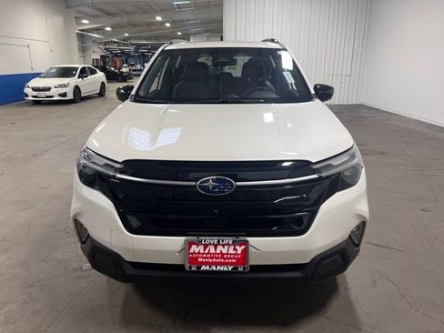 Used 2025 Subaru Forester Touring w/ Popular Package - Touring image 8