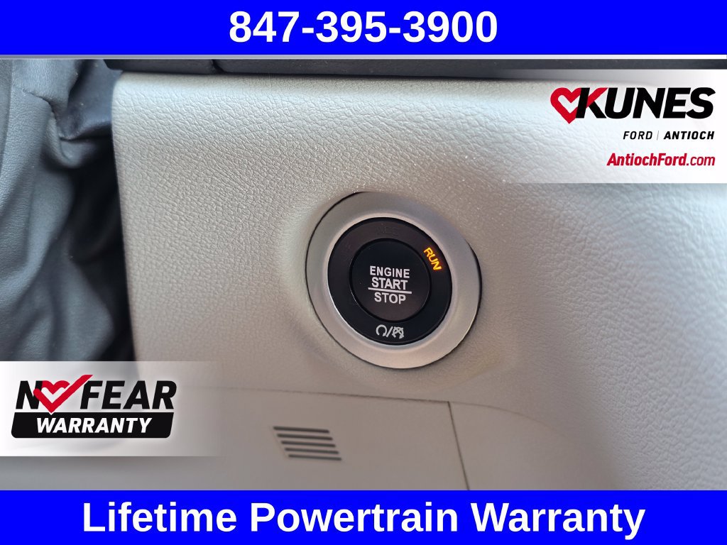 Used 2023 Chrysler Voyager LX FWD image 54