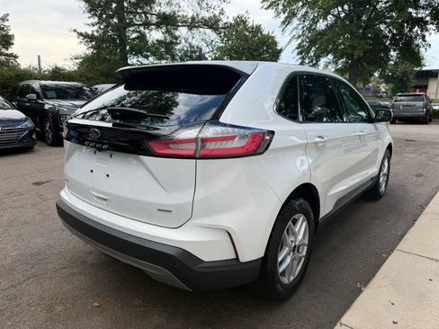 Used 2024 Ford Edge SEL AWD/4WD image 5