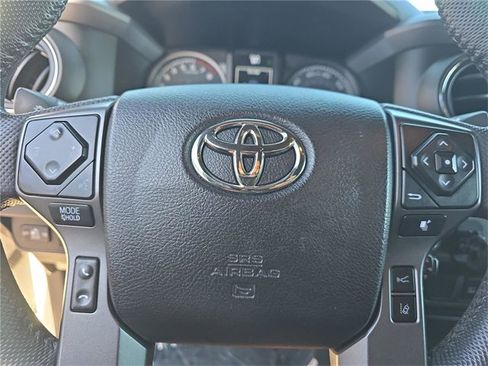 Used 2021 Toyota Tacoma TRD Sport image 18