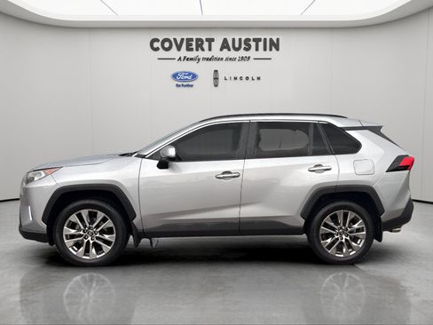 Used 2020 Toyota RAV4 Limited w/ Limited Grade Weather Package FWD image 2
