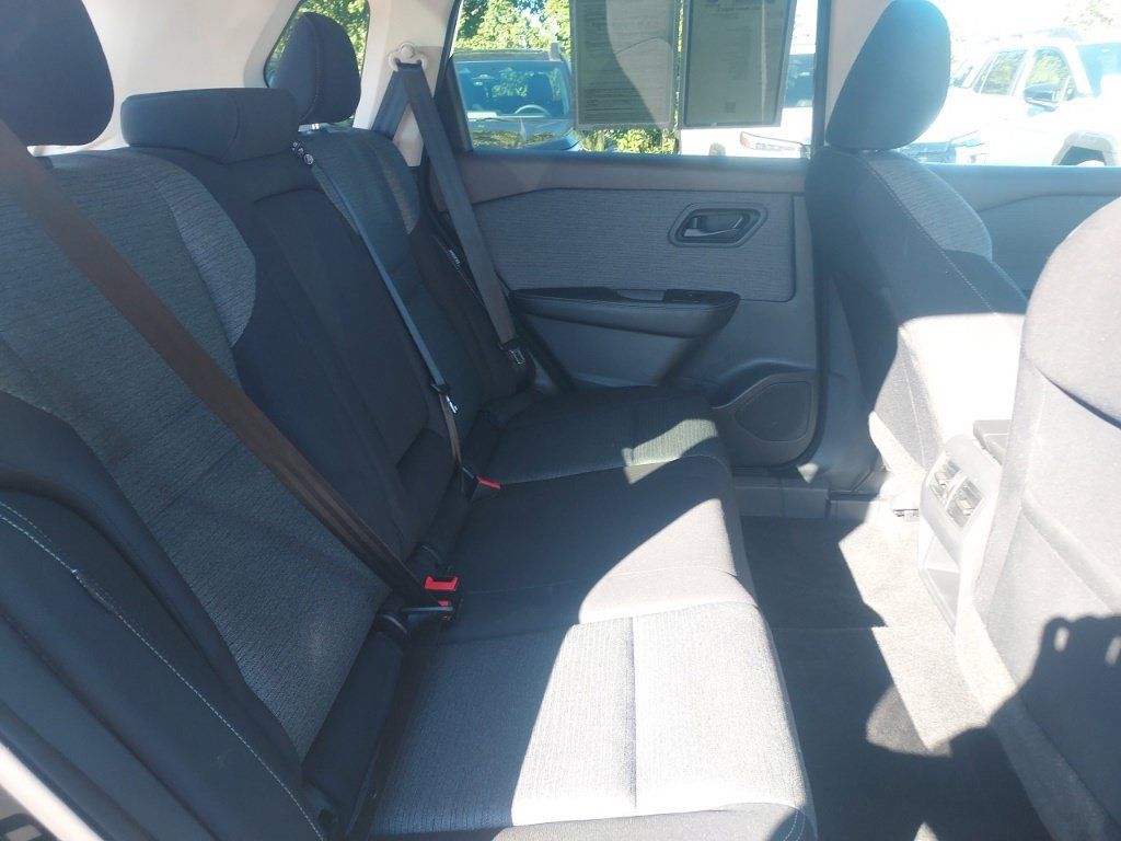 Used 2021 Nissan Rogue S AWD/4WD image 25