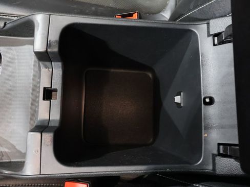 Used 2024 Jeep Grand Cherokee Altitude image 37