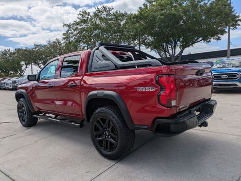 Used 2025 Chevrolet Colorado Trail Boss w/ Midnight Edition AWD/4WD image 6