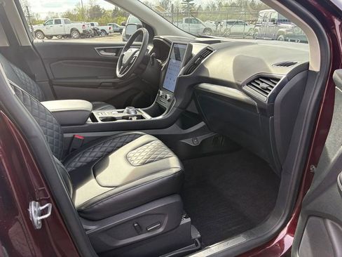 Used 2024 Ford Edge Titanium AWD/4WD image 10