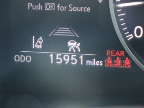 Used 2024 Lexus NX 250 FWD w/ Towing Package (2000 Lbs) image 32