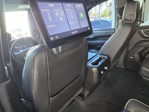 Used 2021 GMC Yukon SLT w/ SLT Premium Package RWD image 20