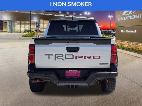 Used 2025 Toyota Tacoma TRD Pro image 8