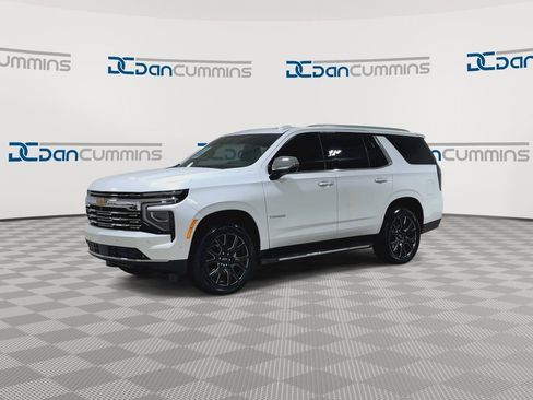 Used 2025 Chevrolet Tahoe Premier AWD/4WD image 4