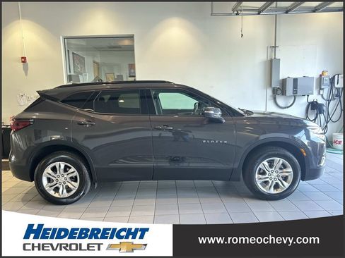 Certified 2021 Chevrolet Blazer LT FWD image 2