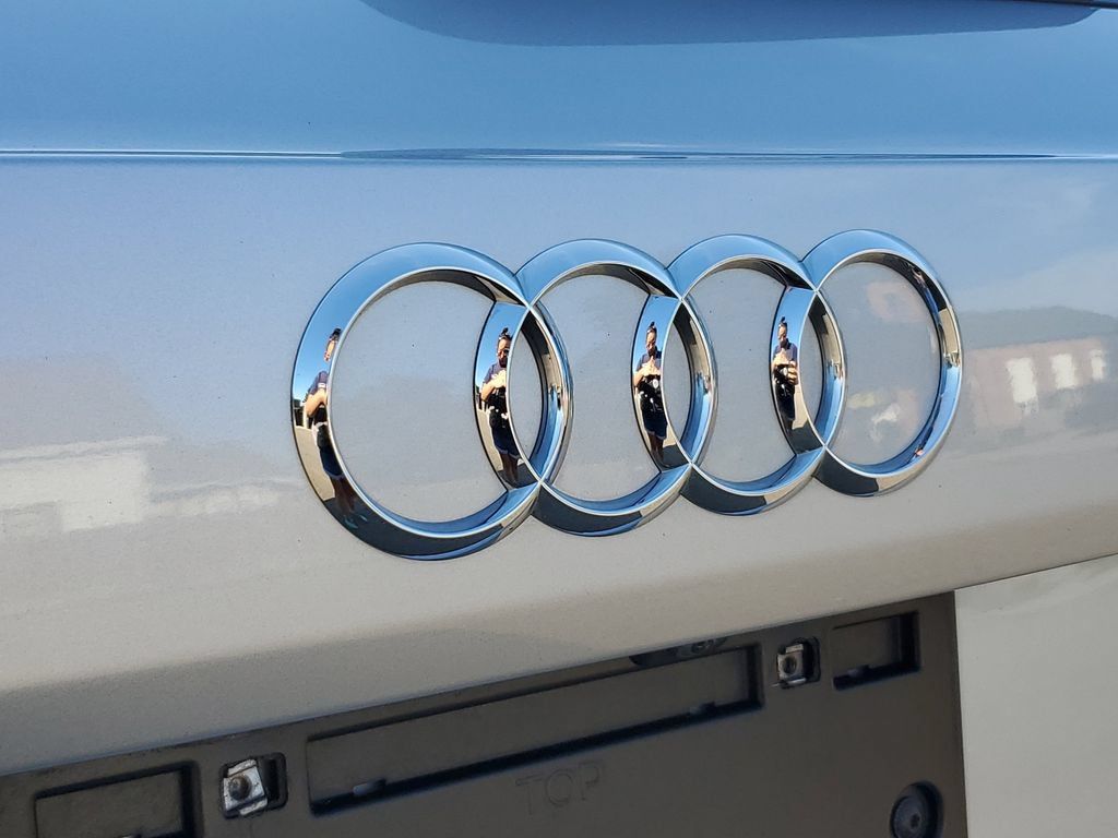 Used 2017 Audi A4 2.0T allroad Prestige AWD/4WD image 9