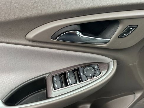 Used 2021 Chevrolet Malibu LS image 13