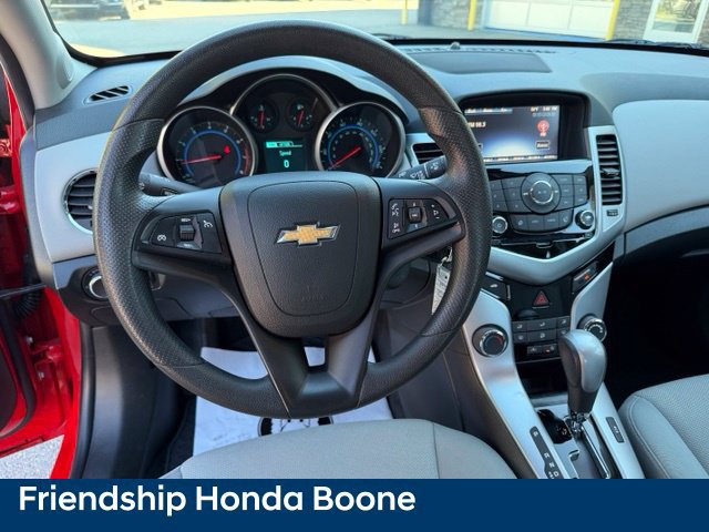 Used 2015 Chevrolet Cruze LT FWD image 20