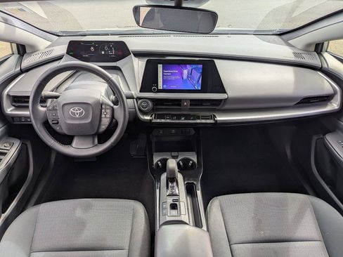 Used 2025 Toyota Prius LE FWD image 24