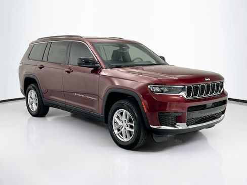 Used 2024 Jeep Grand Cherokee L Laredo RWD image 3