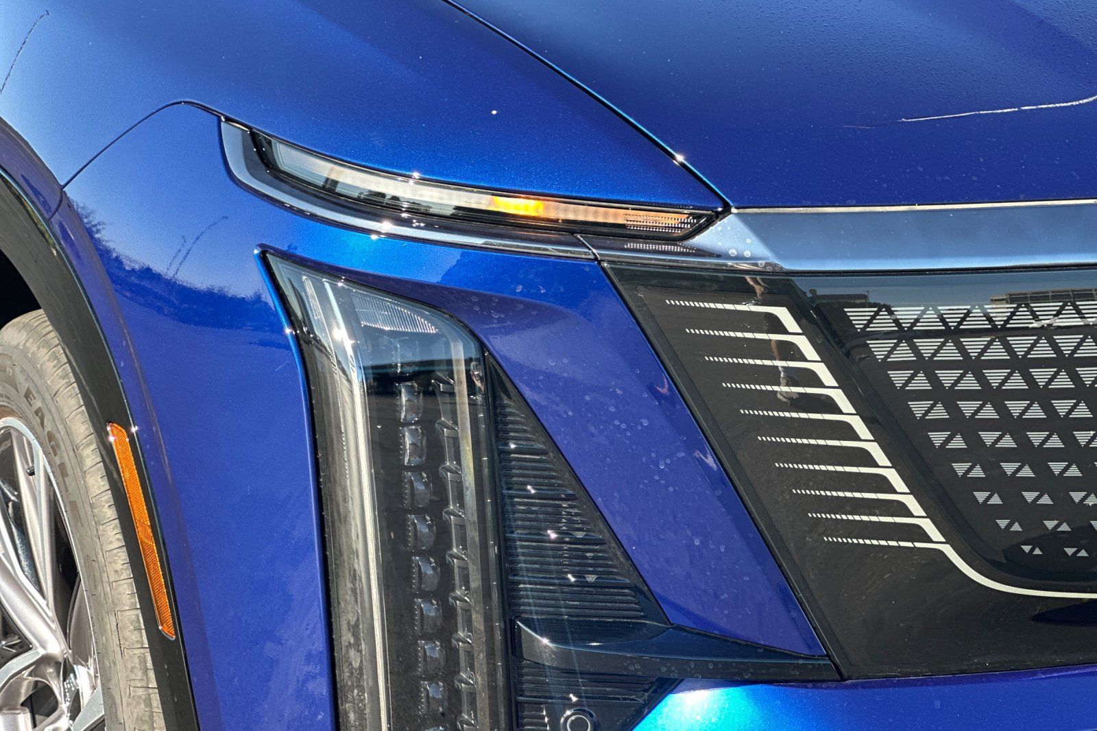 Certified 2026 Cadillac Vistiq Sport AWD/4WD image 43