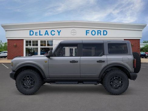 New 2026 Ford Bronco Badlands image 3