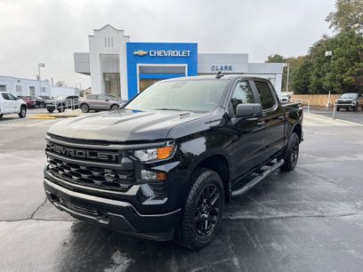 New 2026 Chevrolet Silverado 1500 Custom w/ Turbomax Blackout Package