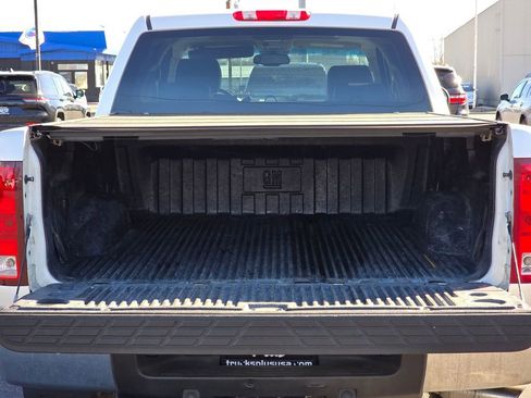 Used 2012 GMC Sierra 1500 SLT w/ SLT White Diamond Edition image 16