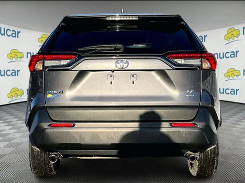 Used 2024 Toyota RAV4 LE image 5