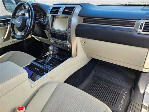 Used 2021 Lexus GX 460 Premium w/ Premium Plus Package image 30