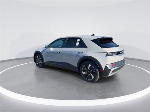 New 2026 Hyundai Ioniq 5 SE image 6