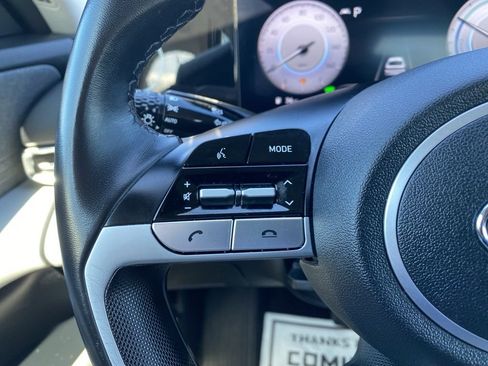 Certified 2022 Hyundai Elantra Limited w/ Cargo Package image 22