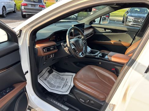Used 2023 Lincoln Nautilus Reserve AWD/4WD image 24