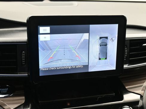 Used 2022 Ford Explorer Limited w/ Equipment Group 301A image 18