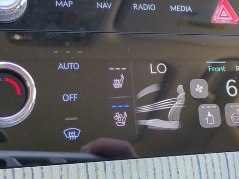 Used 2025 Genesis GV80 3.5T Advanced image 22