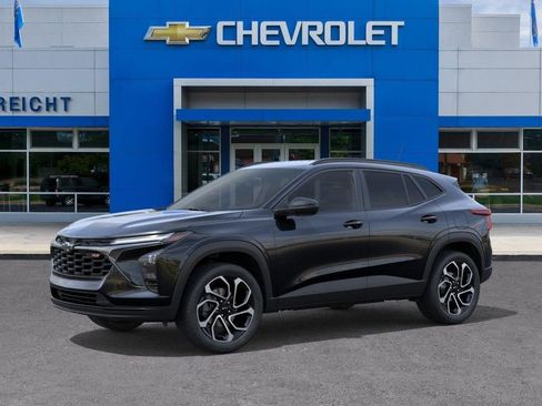 New 2026 Chevrolet Trax RS w/ Driver Confidence Package FWD image 2