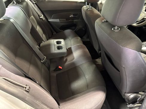 Used 2013 Chevrolet Cruze LT FWD image 12